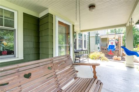 2257 Briarwood Road Cleveland Heights OH 44118