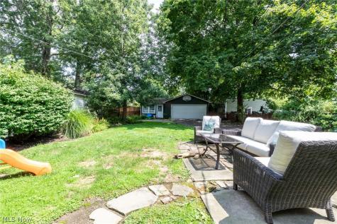 2257 Briarwood Road Cleveland Heights OH 44118