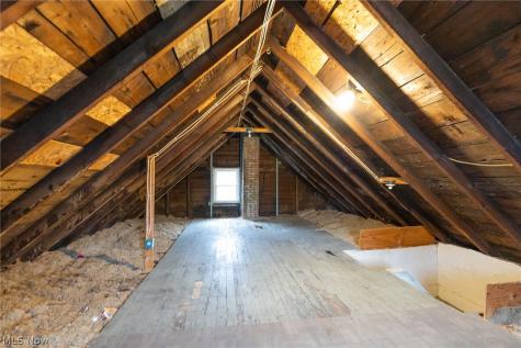 258 Oberlin Court Akron OH 44311
