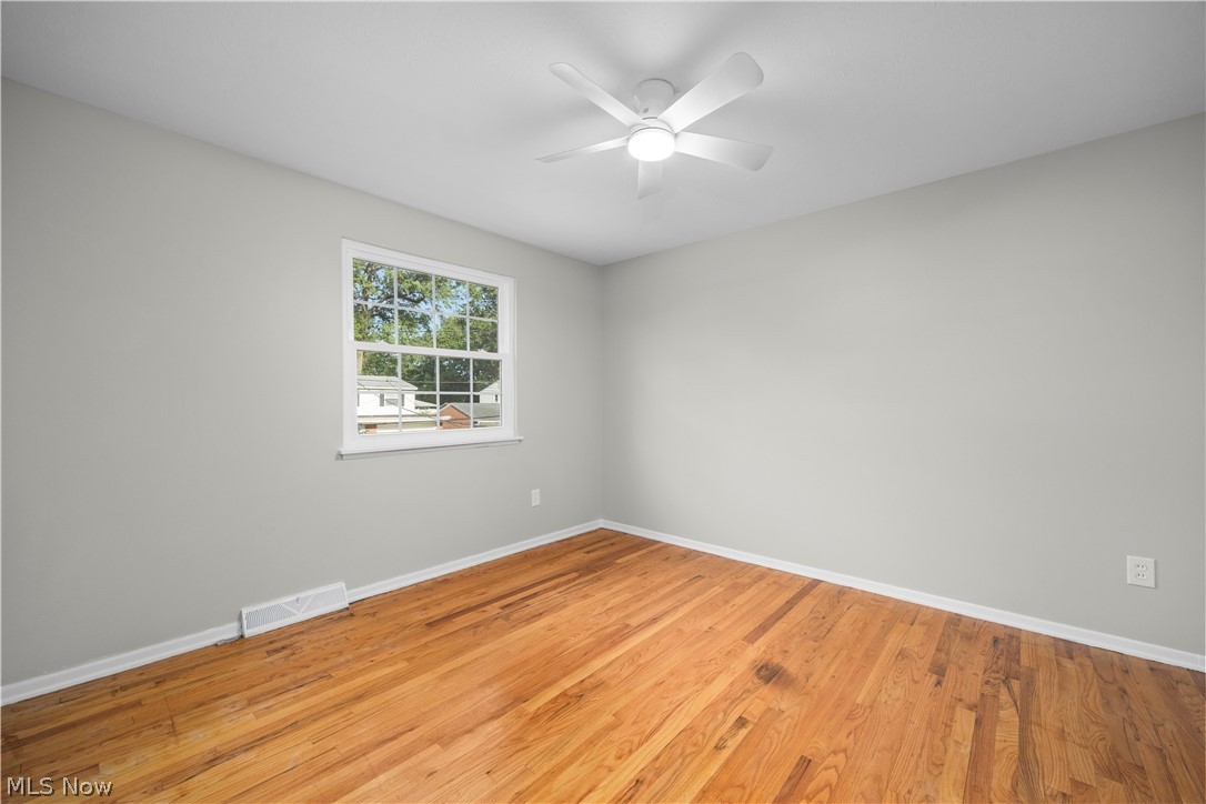 417 Longfellow Street Elyria OH 44035
