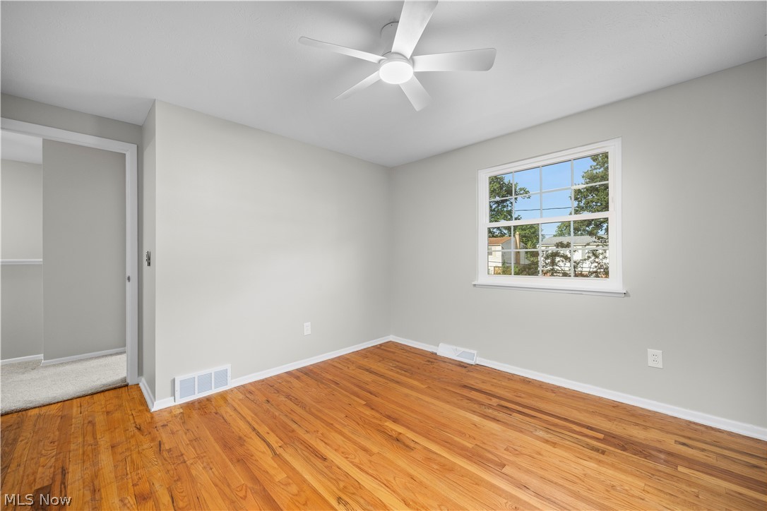 417 Longfellow Street Elyria OH 44035