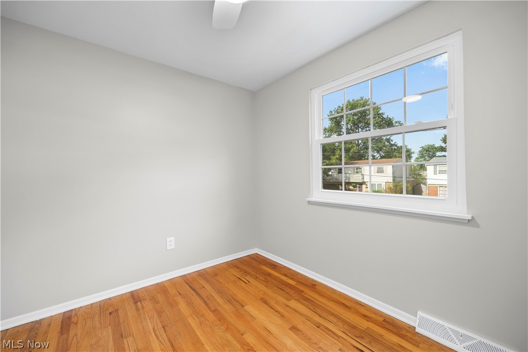 417 Longfellow Street Elyria OH 44035