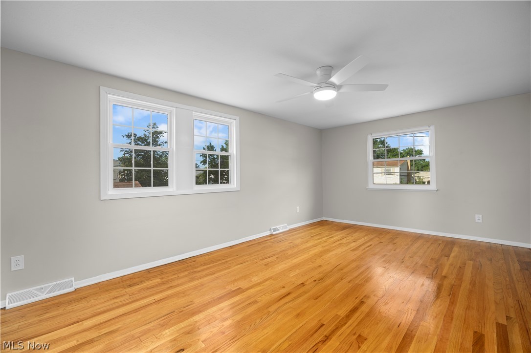 417 Longfellow Street Elyria OH 44035