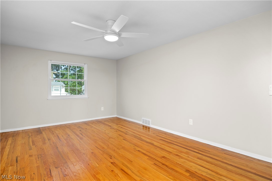 417 Longfellow Street Elyria OH 44035