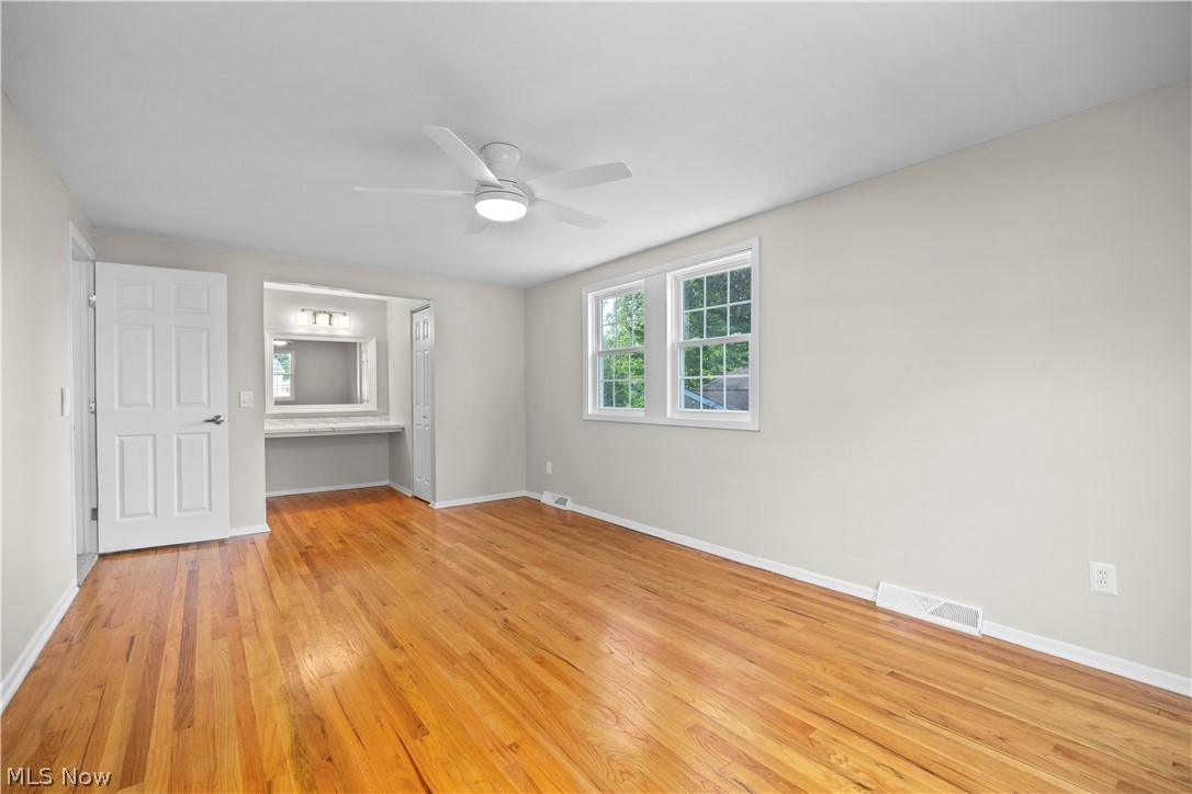 417 Longfellow Street Elyria OH 44035