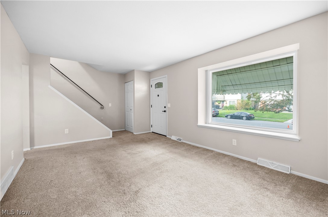 417 Longfellow Street Elyria OH 44035