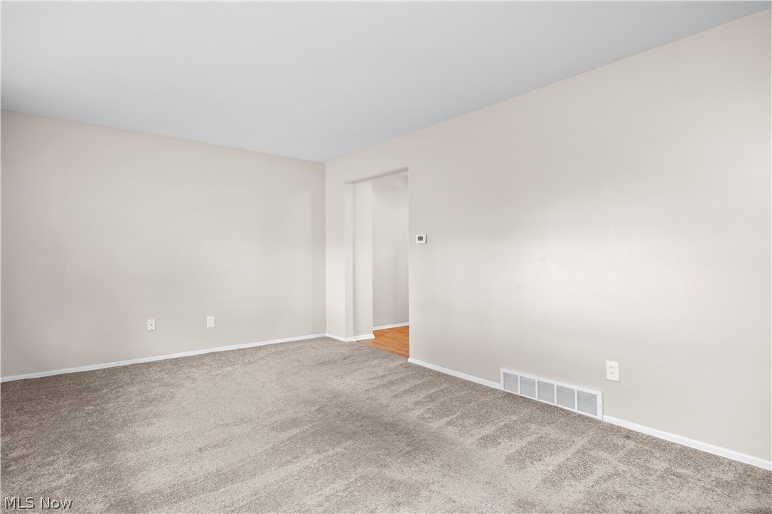 417 Longfellow Street Elyria OH 44035
