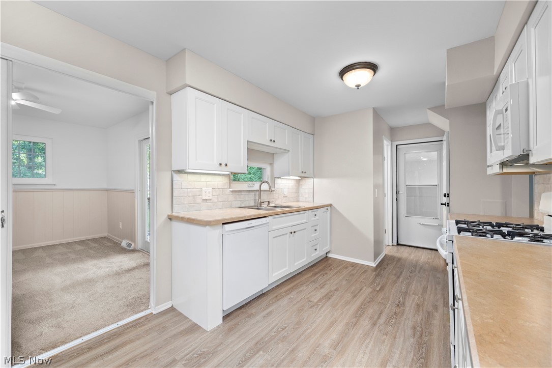 417 Longfellow Street Elyria OH 44035