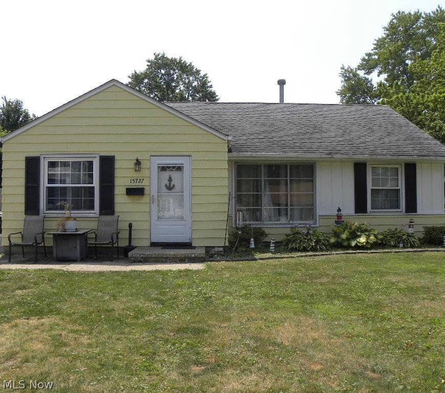 15727 Mina Avenue Cleveland OH 44135