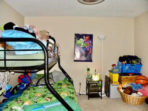 15727 Mina Avenue Cleveland OH 44135