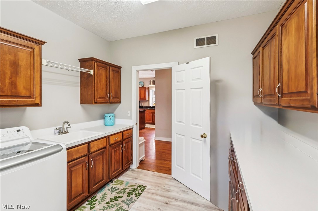 17616 Stockton Lane Chagrin Falls OH 44023