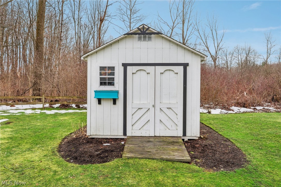 17616 Stockton Lane Chagrin Falls OH 44023