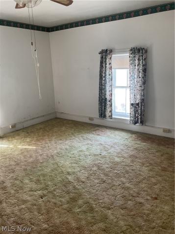 176 S Main Street Creston OH 44217
