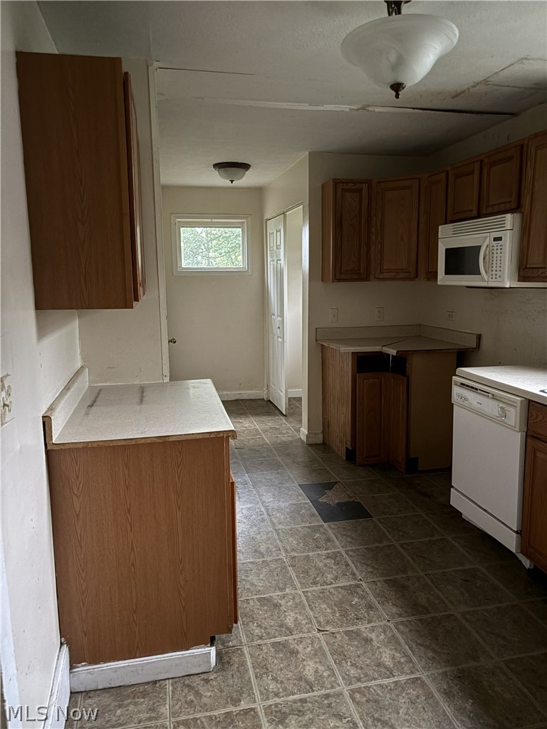 6241 W River Road S Elyria OH 44035