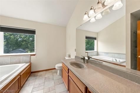 4104 Western Reserve Drive Brunswick OH 44212