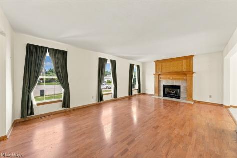 4104 Western Reserve Drive Brunswick OH 44212