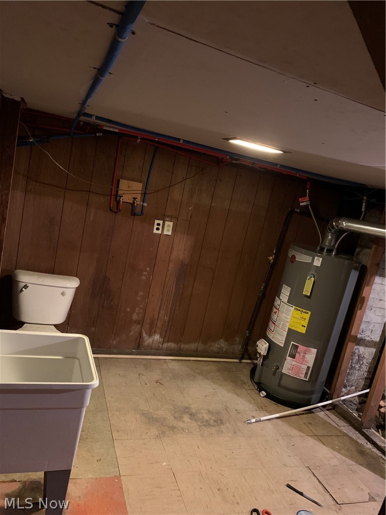 1661 E 93rd Street Cleveland OH 44106