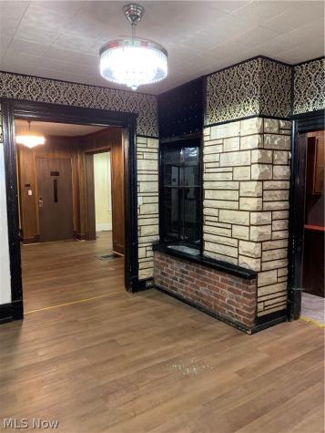1661 E 93rd Street Cleveland OH 44106