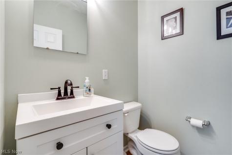 163 Newton Drive Wadsworth OH 44281