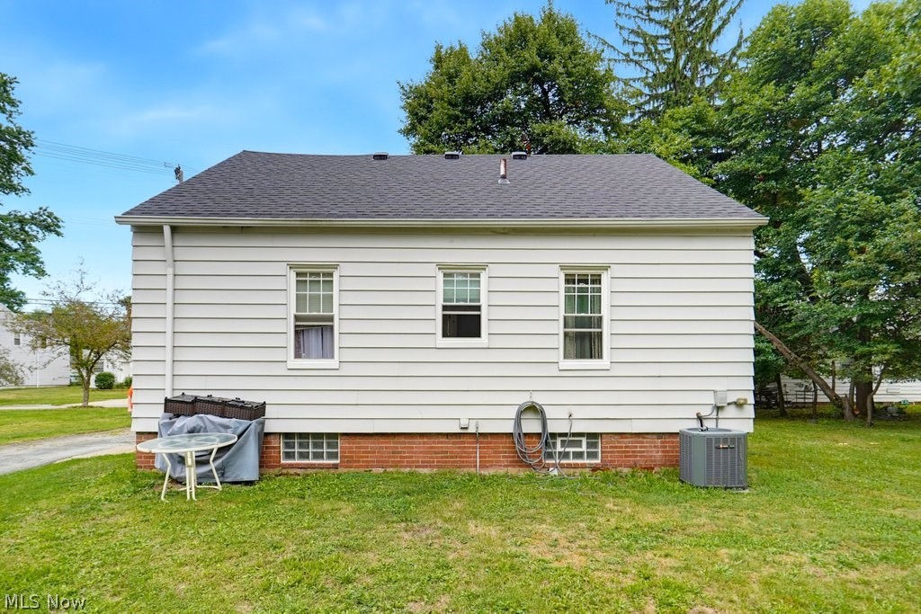 4258 Bluestone Road South Euclid OH 44121