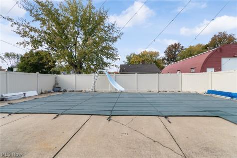 11861 Moffit Street SW Massillon OH 44647