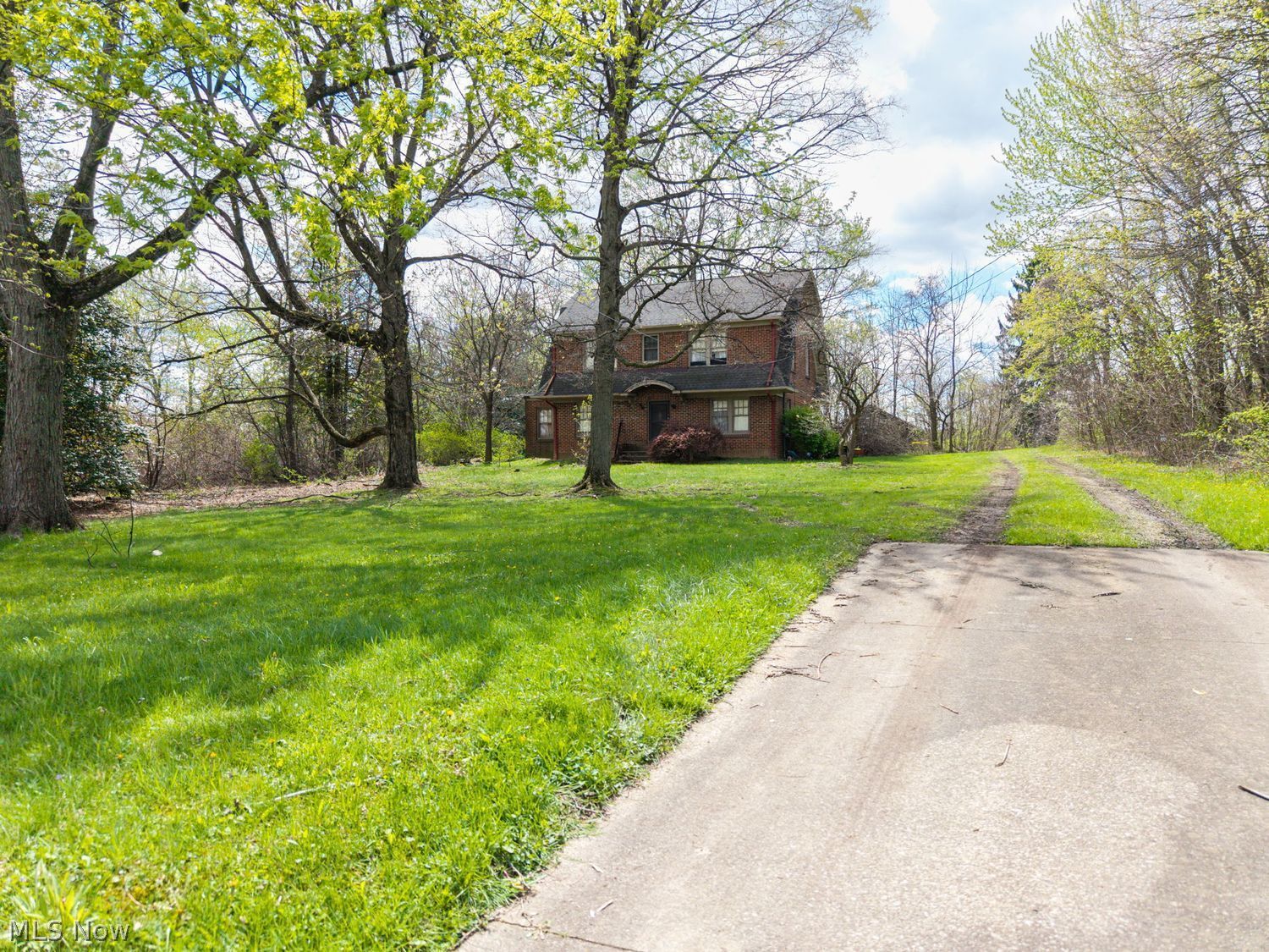 743 Broad Street Wadsworth OH 44281