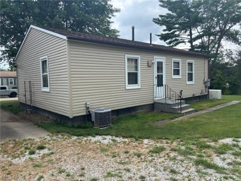 2425 40th Street NE Canton OH 44705