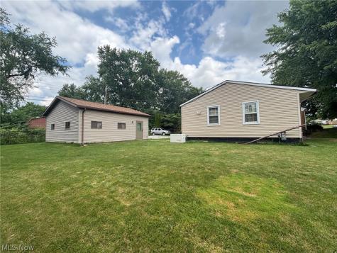 2425 40th Street NE Canton OH 44705