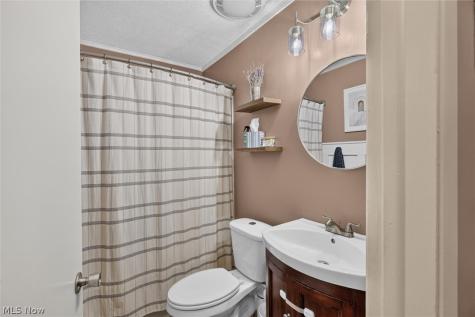 166 Pinewood Drive Elyria OH 44035