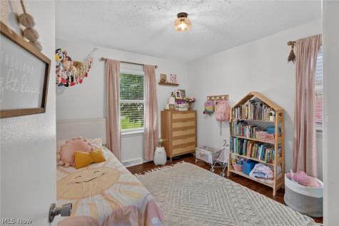 166 Pinewood Drive Elyria OH 44035