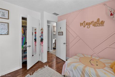 166 Pinewood Drive Elyria OH 44035
