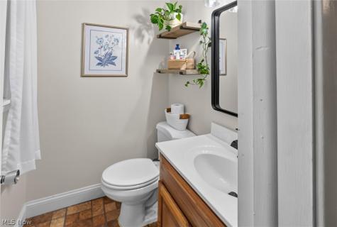 166 Pinewood Drive Elyria OH 44035