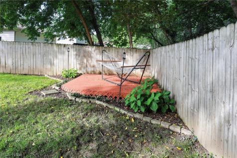 166 Pinewood Drive Elyria OH 44035