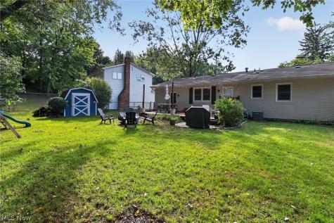 166 Pinewood Drive Elyria OH 44035