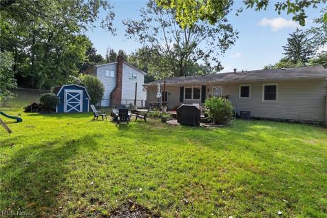 166 Pinewood Drive Elyria OH 44035