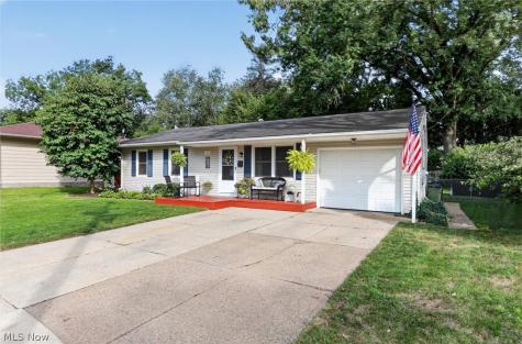 166 Pinewood Drive Elyria OH 44035