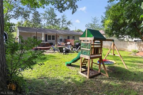 166 Pinewood Drive Elyria OH 44035