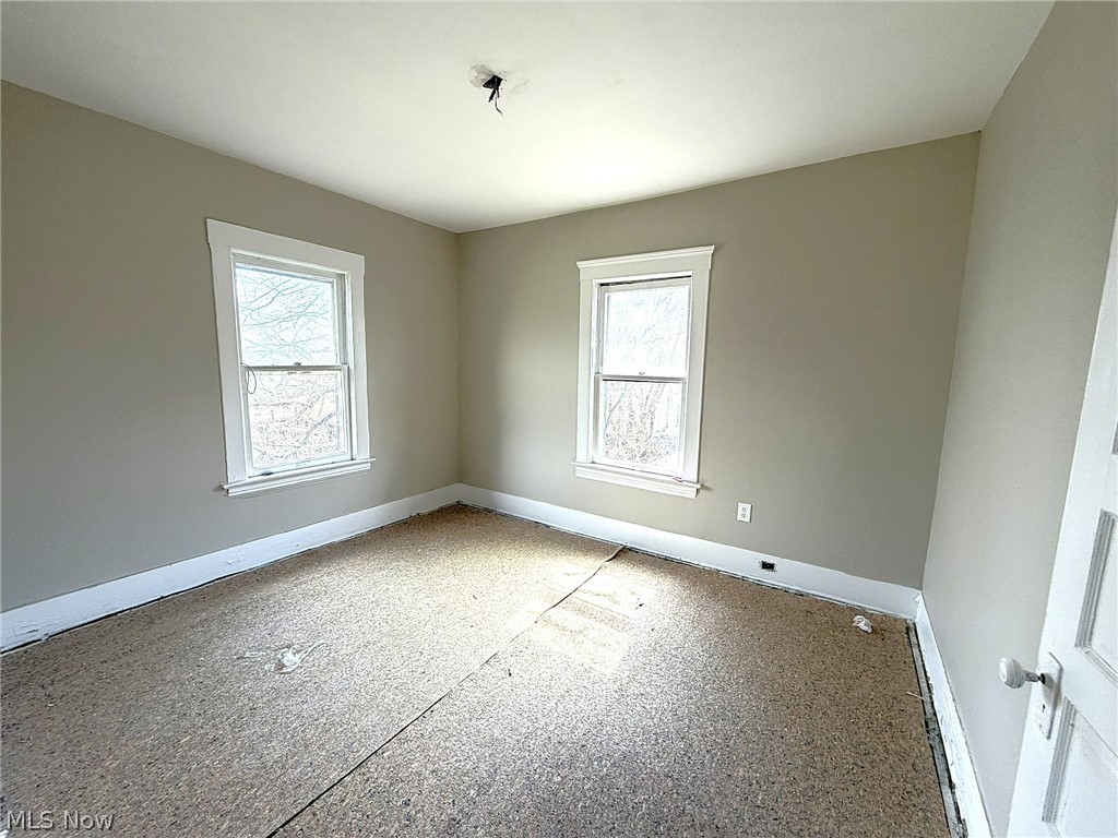 10712 Grantwood Avenue Cleveland OH 44108