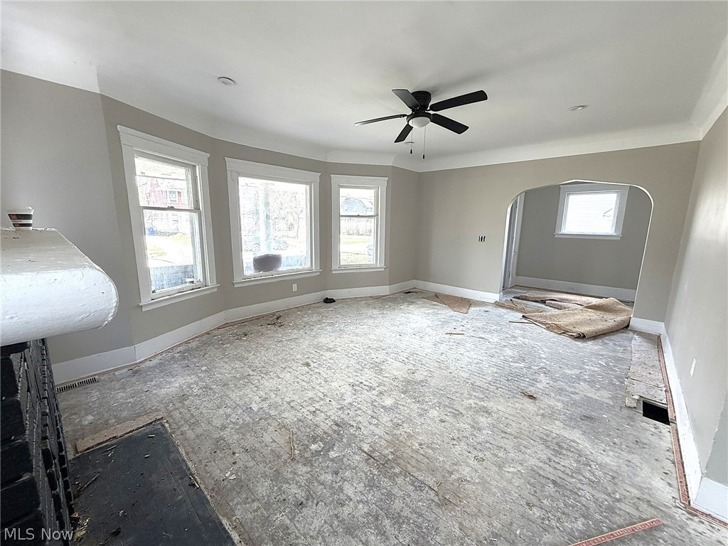 10712 Grantwood Avenue Cleveland OH 44108