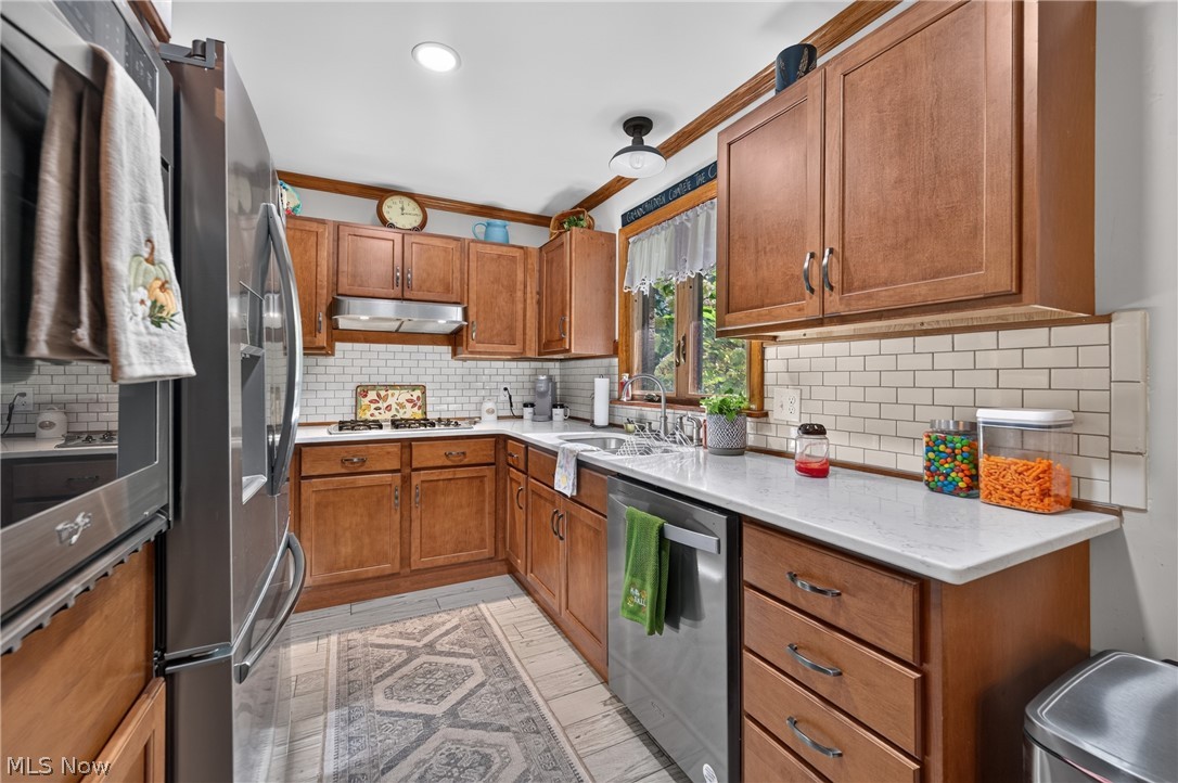 408 E 18th Street Dover OH 44622