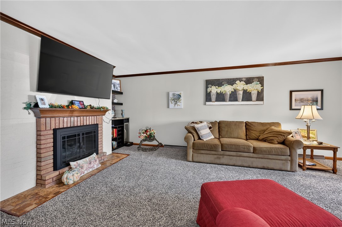 408 E 18th Street Dover OH 44622