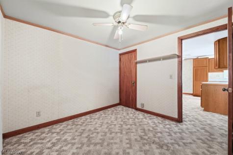 1025 S 12th Street Sebring OH 44672