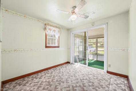 1025 S 12th Street Sebring OH 44672