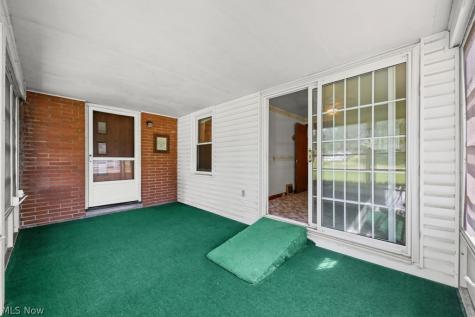 1025 S 12th Street Sebring OH 44672