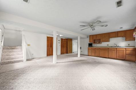 1025 S 12th Street Sebring OH 44672