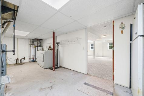 1025 S 12th Street Sebring OH 44672
