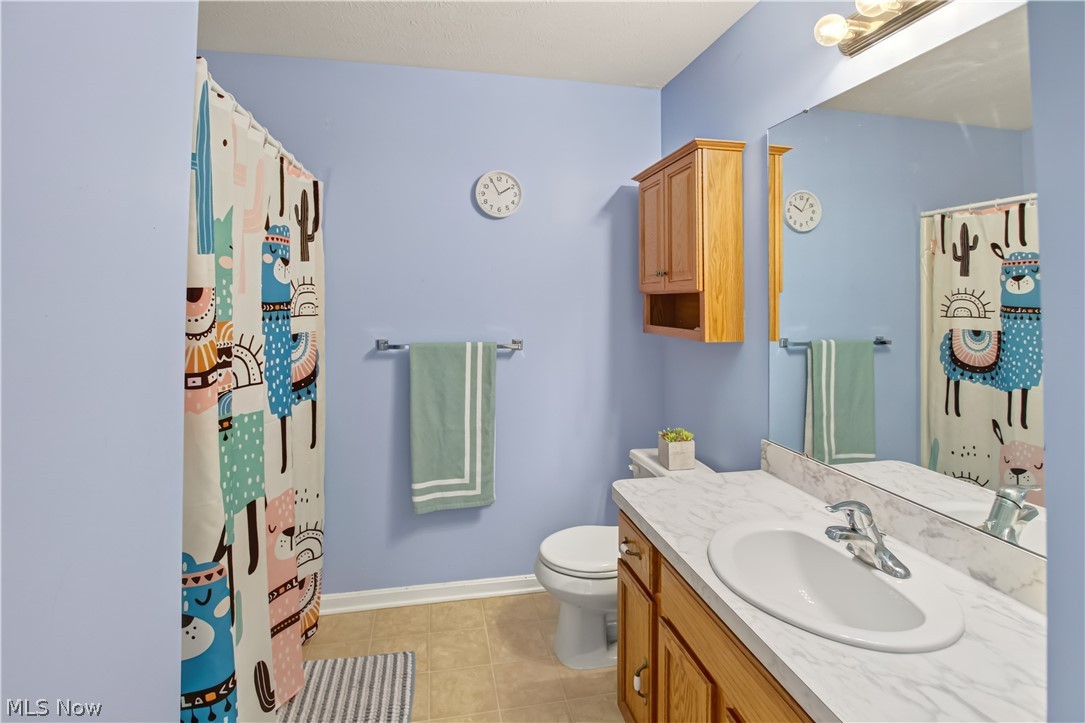 5166 Weatherstone Drive North Ridgeville OH 44039