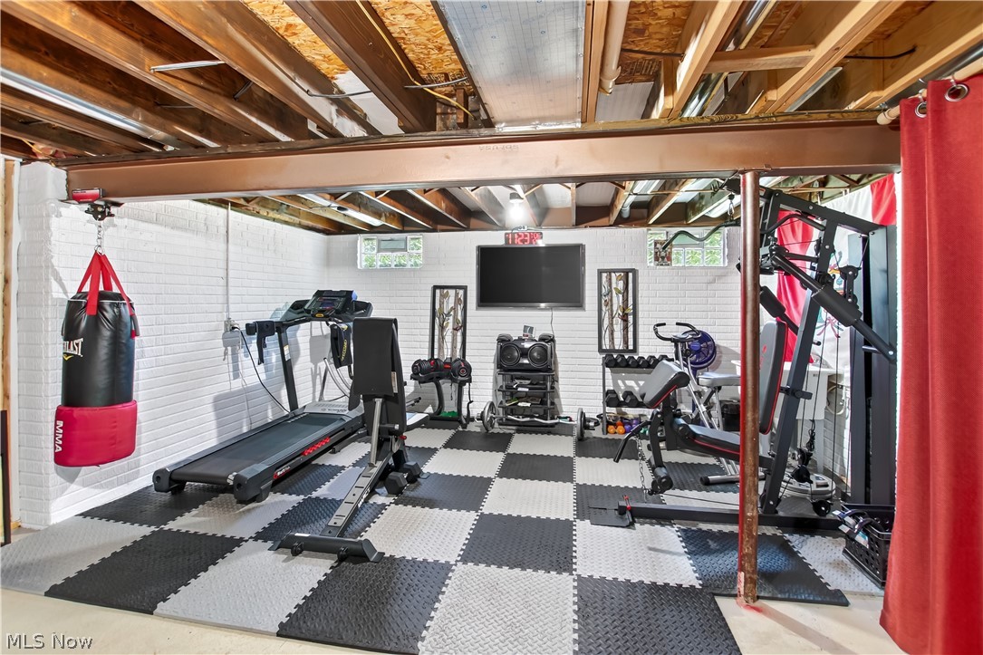 5166 Weatherstone Drive North Ridgeville OH 44039