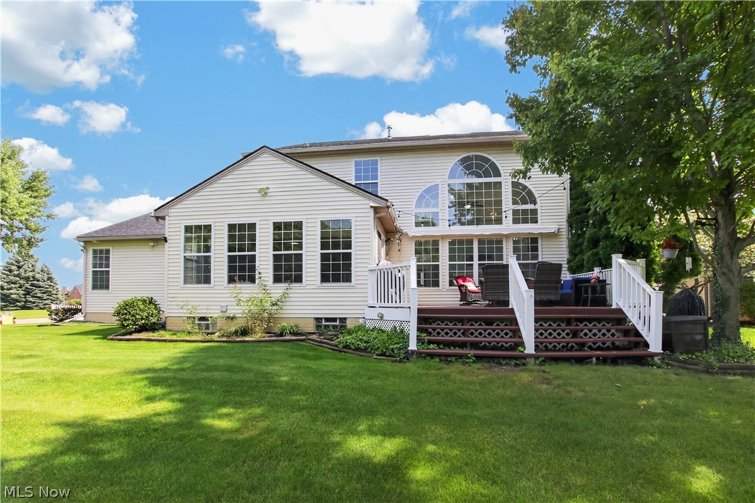5166 Weatherstone Drive North Ridgeville OH 44039