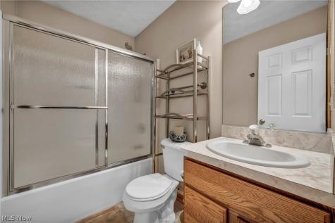 12804 Heritage Trail North Royalton OH 44133